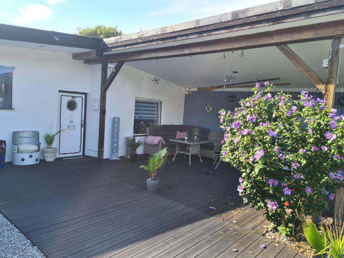 Grosse Wohnung Mit Terrasse Und Grill Grosssolt Exteriér fotografie